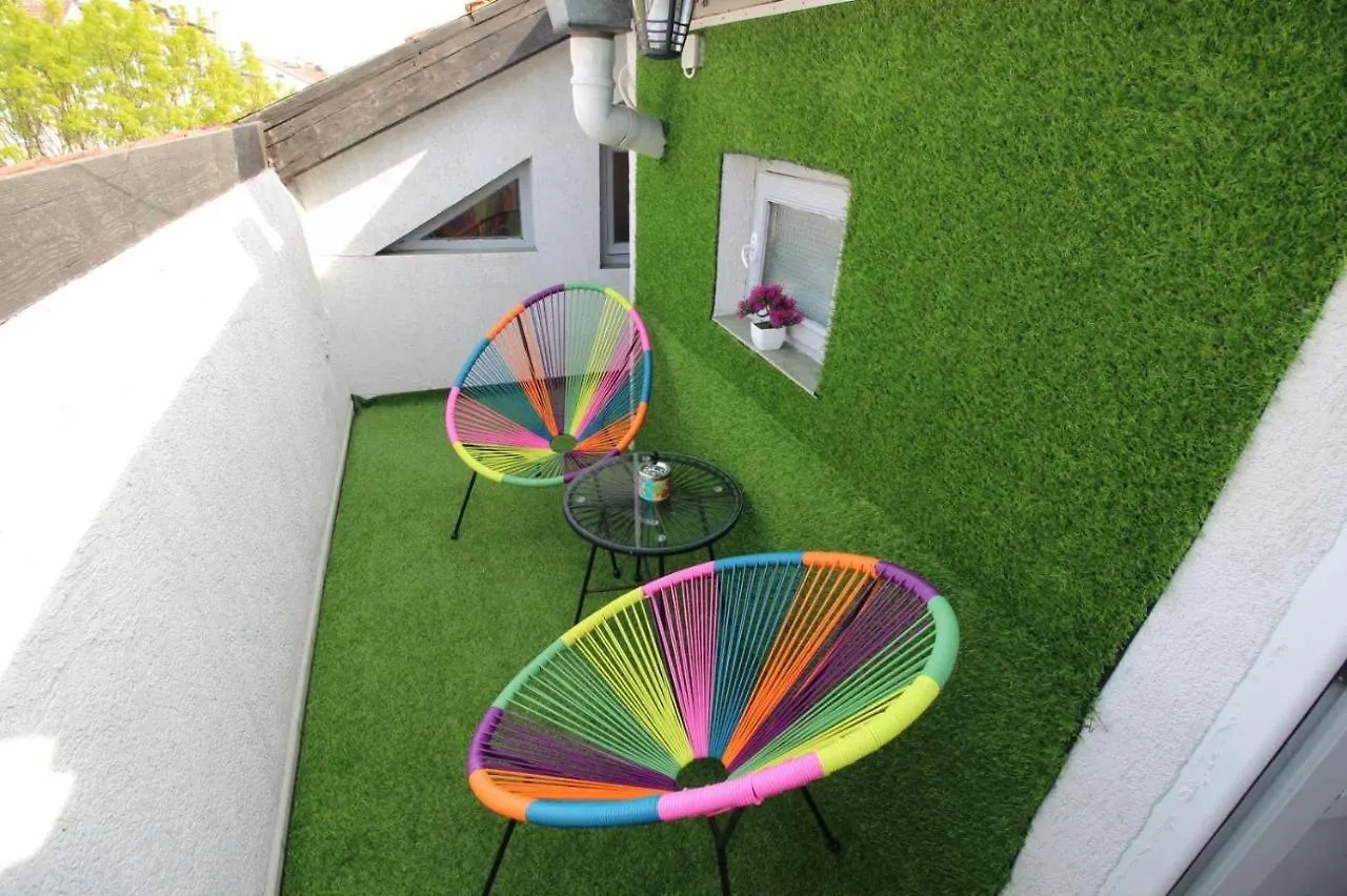 Apartment Happy Holiday Lazur Burgas 0*,  Bulgaria