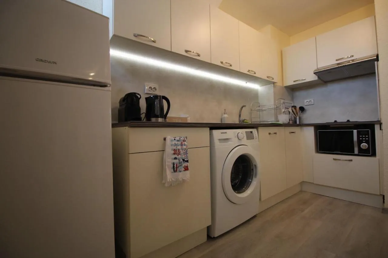 Apartment Happy Holiday Lazur Burgas Bulgaria